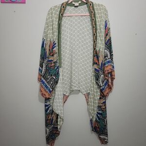 Flying Tomato Green and Gray Patterned Top